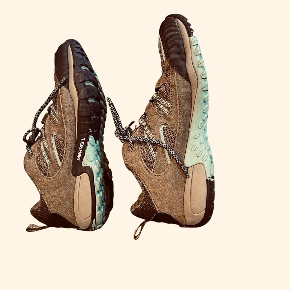 Merrell Women’s Hiking Trail Shoes, Kangaroo Eggshell Colorway - Picture 7 of 15